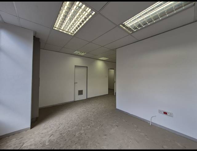181M² OFFICE TO LET IN ROSEBANK